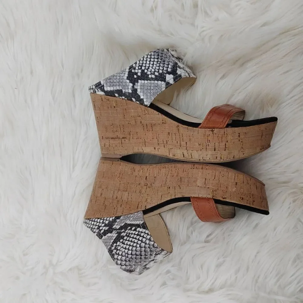 Marc Fisher Shelbee Cork Snakeskin Wedge Women's Size 7.5.